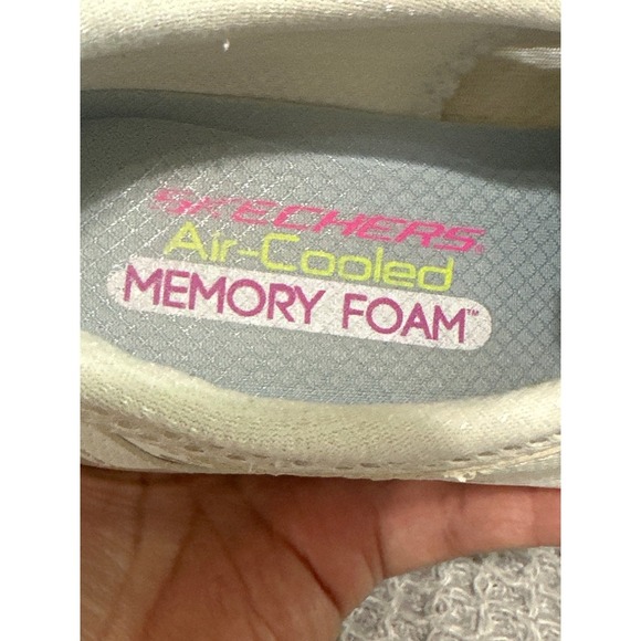 Skechers Sneakers Slip On Walking Shoes‎ Memory Foam White Silver Size 8 - Picture 6 of 6